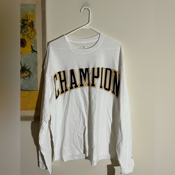 Champion Tops - Champion long sleeve